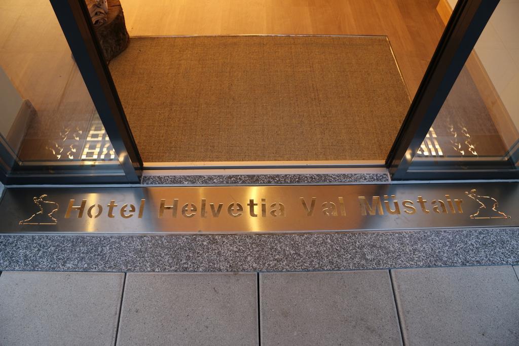 Hotel Helvetia Müstair Zewnętrze zdjęcie