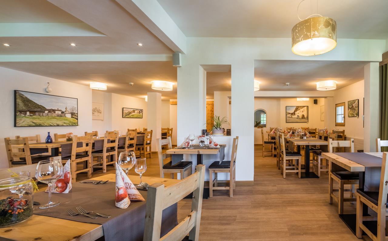 Hotel Helvetia Müstair Zewnętrze zdjęcie